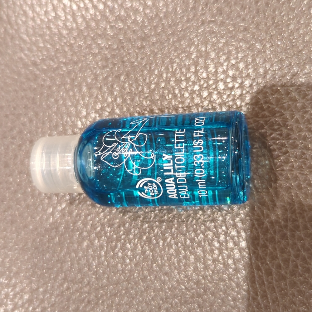 The Body Shop Aqua Lily Miniature